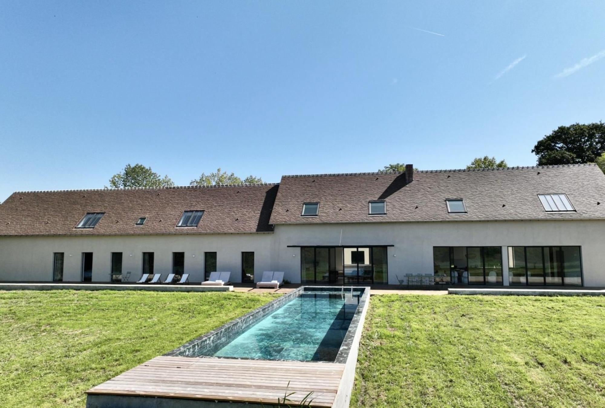 Leonard Villa Saint-Etienne-la-Thillaye